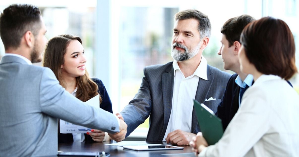 El profesional de interim management cuenta con una experiencia amplia para resolver los desafíos más variados.