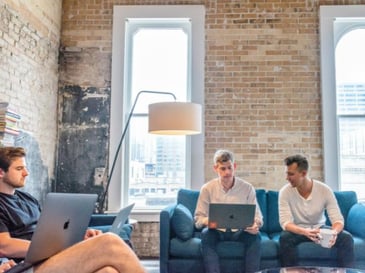 profesionales fintech start up empleo futuro trabajo tecnología negocios empresas personas