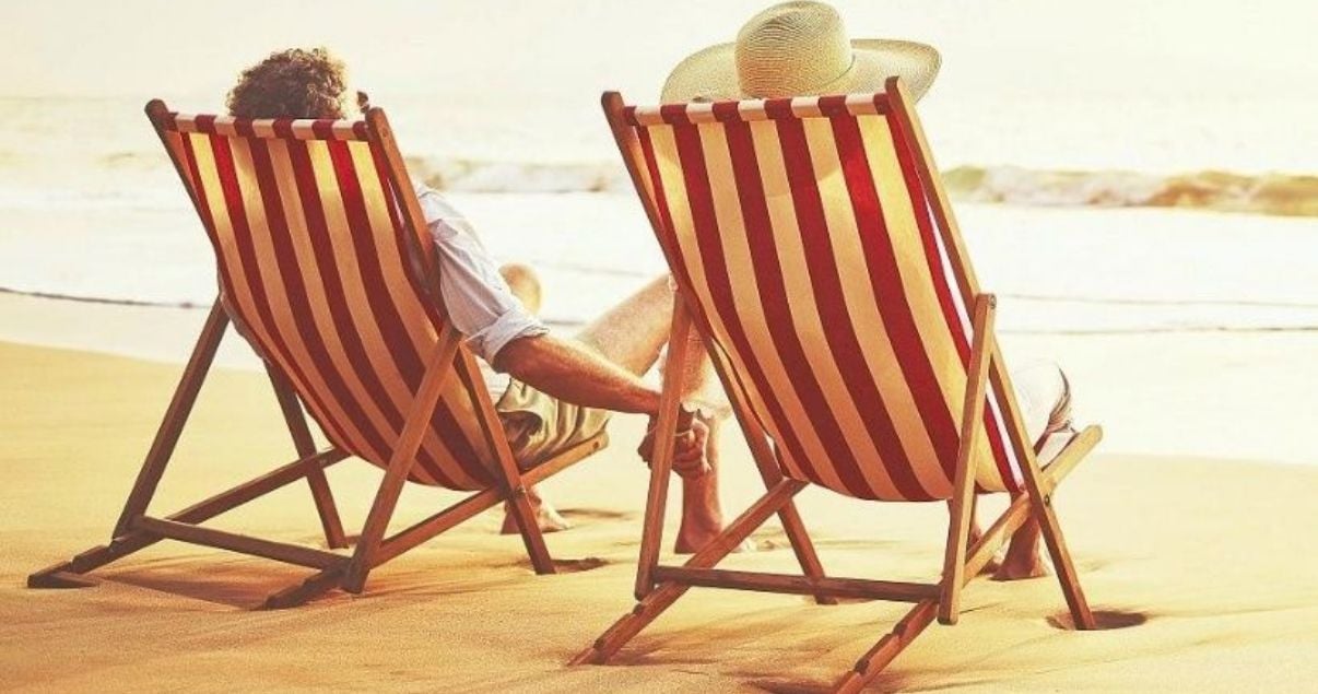 pareja-en-la-playa